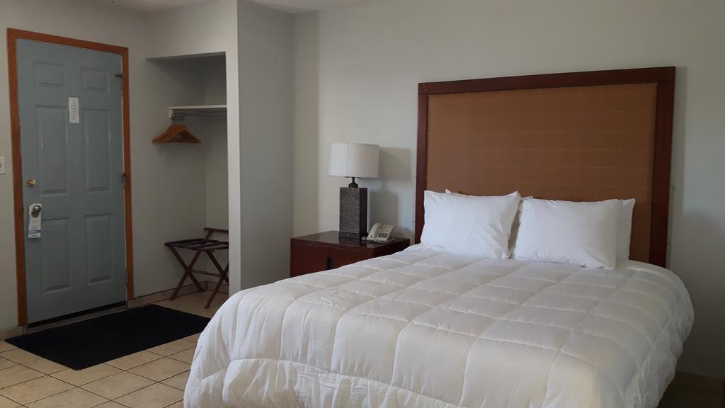 Edgewater Inn Sylvan Lake Dış mekan fotoğraf